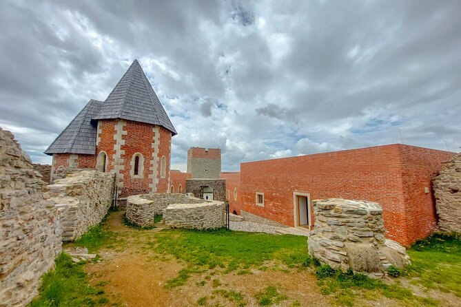 4-hour Private Zagreb & the Mountain Tour in a Yugo car - Who this tour fits best