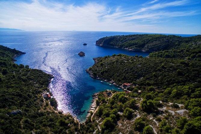 4-Island Split Boat Tour (Brač, Pakleni, Hvar, Šolta) - Boat Comfort and the 12-Person Advantage