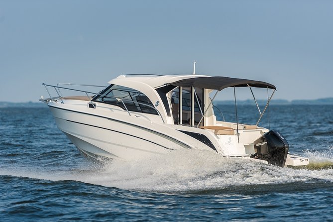4-Island Split Boat Tour (Brač, Pakleni, Hvar, Šolta) - Solta Island for 45 Minutes: Quick Swim, Short Walk, No Pressure