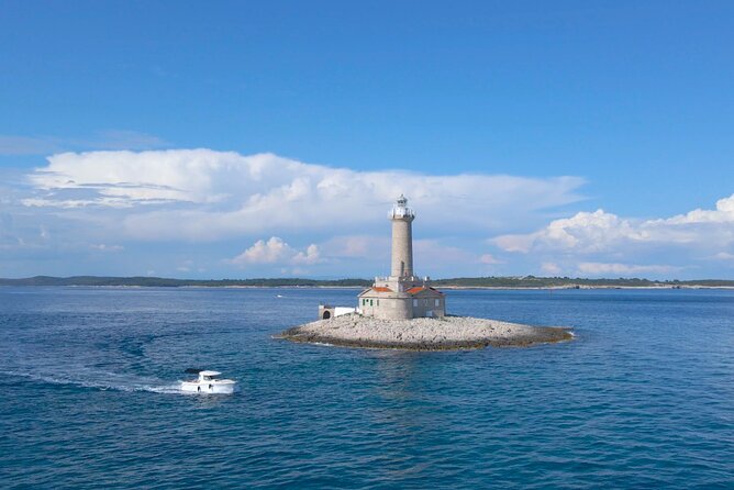 5 hours Private Kamenjak and Medulin Archipelago Tour - Getting to Park šuma Kašteja and the easy Medulin start