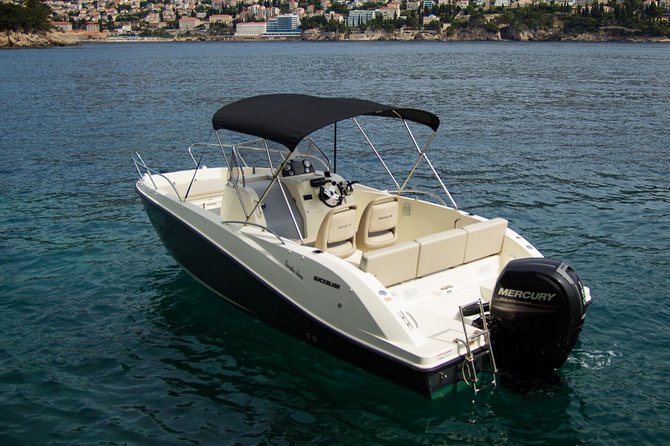 8h from Dubrovnik to the Elafiti islands with Quicksilver 675 boat - Guide time matters: Dominik and Loren make it feel personal