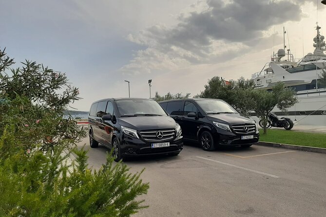Airport shuttle - Small extras that can save you time on arrival