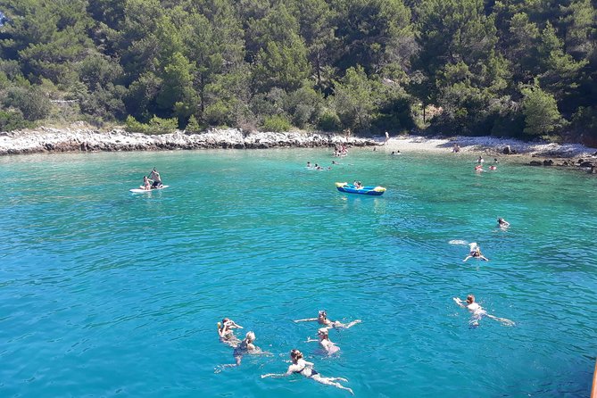 All Inclusive Brac and Solta islands swimming cruise - Weather checks, alcohol rules, and how to stay comfortable