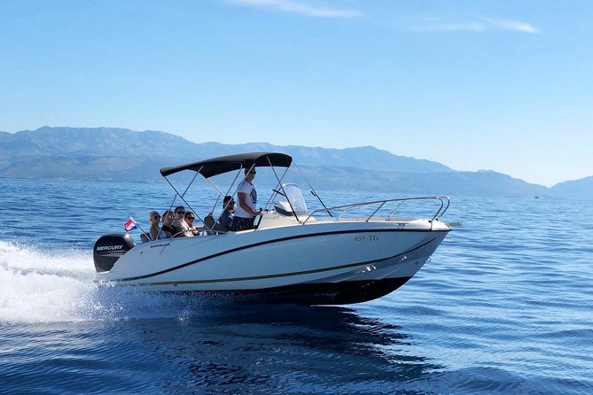 Bespoke private boat tour from Split & Trogir with a local expert - Hvar Stop: Old Town Energy, Harbor Views, and a Quick Reset