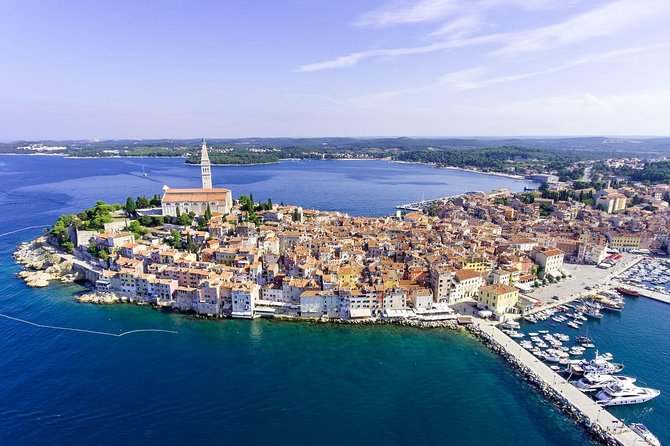 Best of Istria: Amphitheater Pula + Rovinj + Hum Tour - Stop 1: Hum, the smallest-town visit that fits neatly in an hour