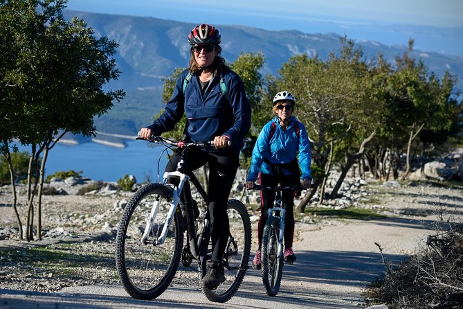 Biking Vidova - Skrip & museum of olive oil - Splitska - Postira - Lunch of local olives, cheeses, and island products