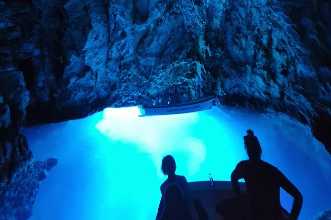 BLUE CAVE & 5 islands tour from Hvar - Stop 5: Palmizana Botanical Garden and a swim-friendly lunch break