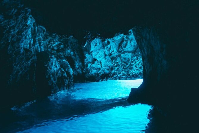 Blue Cave Full-Day Boat Tour with Hvar and 5 Islands - The Boat Experience: Small Group, Space to Breathe