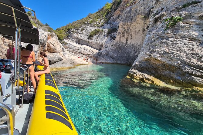 Blue cave & Hvar, 5 islands speed boat tour with unique boats from Split - Stop 3: Stiniva Cove, a quick stop for that postcard perspective