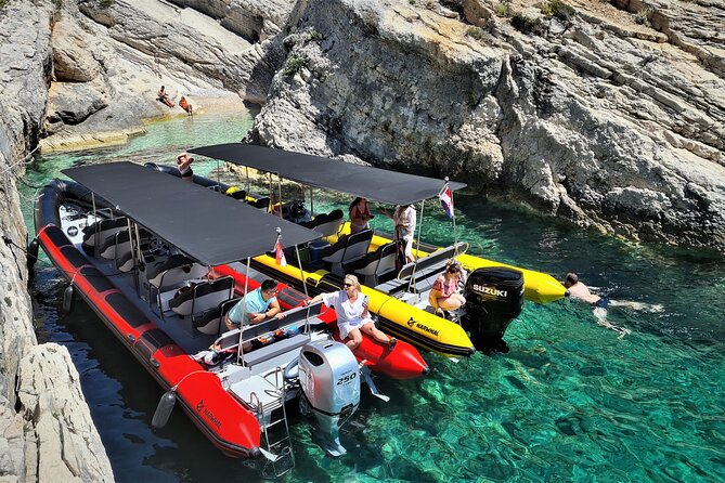 Blue Cave & Hvar, 5 Islands Speedboat with Luxury Seats in Shade - Start Smart: Getting from Split to Biševo for the Blue Cave Light
