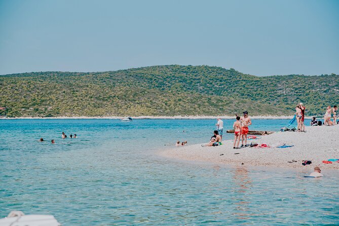 Blue cave, Mamma Mia and Hvar, 5 islands speedboat tour - Mamma Mia photo moment at Srebrena