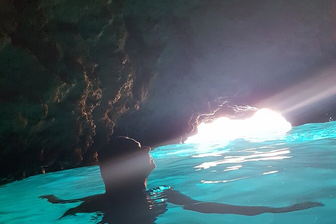 Blue cave tour - 4 caves and sandy beach - Entering the Blue Cave at Kolocep Island