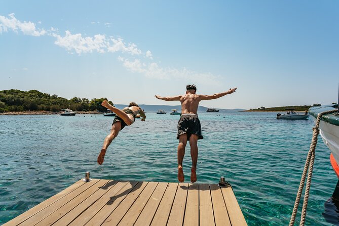 Blue Lagoon & 3 Islands Small-Group Speedboat Tour - Trogir Old Town in One Hour: How to Spend It Smart