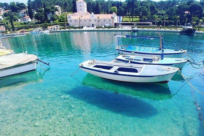 Blue Lagoon and Solta Island from Split-Private Tour - Necujam Bay and the shipwreck: the most memorable water moment
