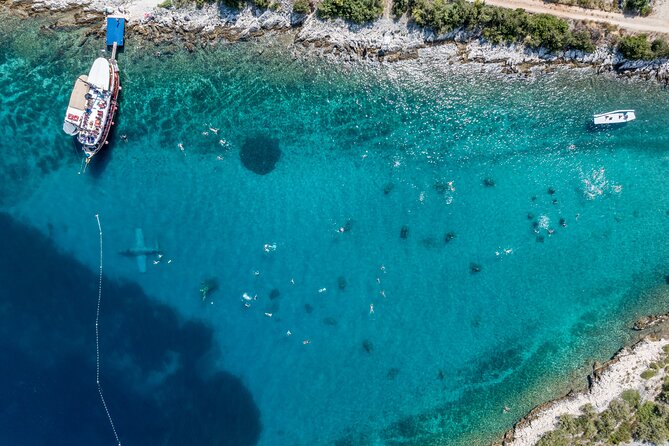 Blue Lagoon & Underwater Museum from Split with Lunch & Drinks - Where you’ll sit, how you’ll sunbathe, and the DJ ride back