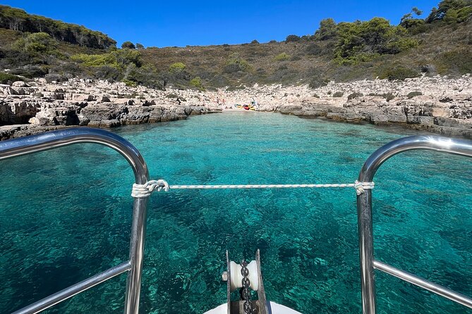 Boat Tour at Delfina Hvar - Onboard Lunch and Snacks: Enough Fuel for Sun and Salt