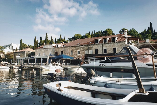 Cavtat Old Town: Exploration Game and Tour - Starting at the Cavtat bus terminal, why it works as a first stop
