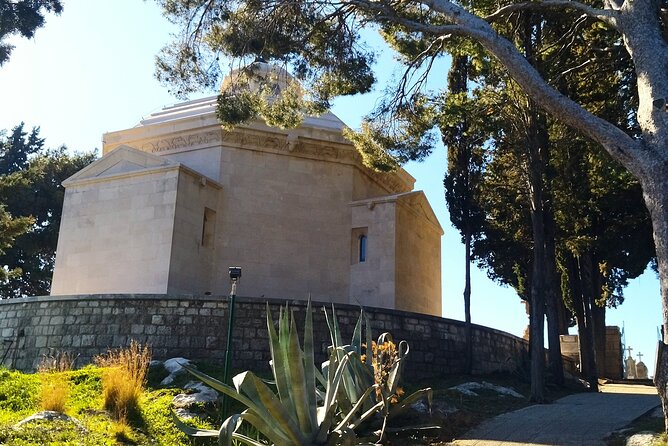 Cavtat Old Town: Exploration Game and Tour - Stops 4 and 5, St. Nicholas Church and Pinacotheca