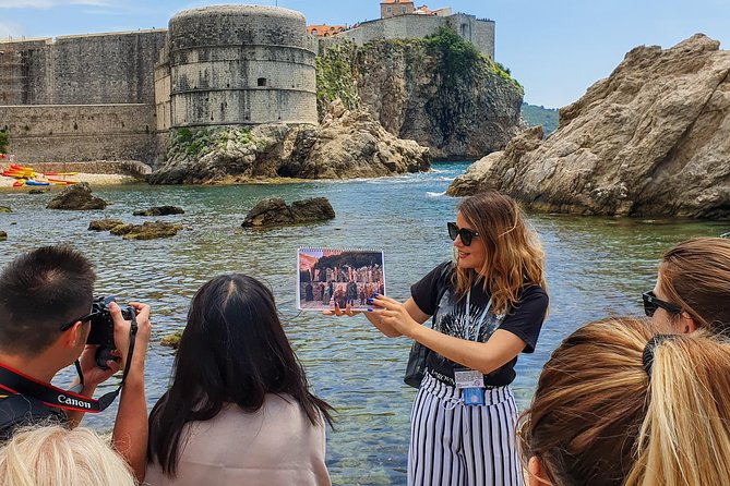 Complete Game of Thrones Experience in Dubrovnik - Meeting Katja at Pile Square and finding the Targaryen umbrella