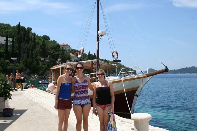 Day Cruise in the Elafiti Islands from Dubrovnik - Lunch plus unlimited drinks: how to plan for the onboard meal