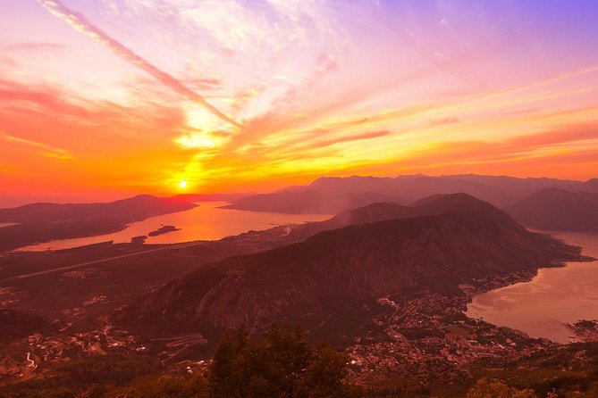 Discover Korcula from Dubrovnik - Price and logistics: pickup at 7:00 and a comfortable minivan