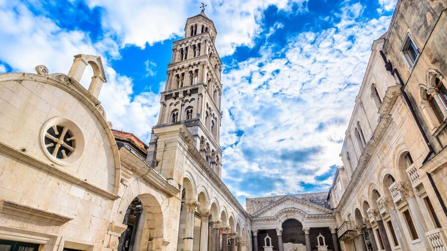 Discover The Old Town Split 1.5h walking Small group tour - Walking Split’s narrow lanes: souvenir streets and café squares with a purpose