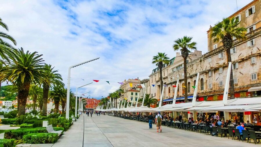 Discover The Old Town Split 1.5h walking Small group tour - Practical tips before you go