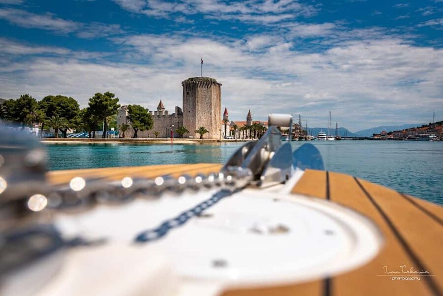 Discover Trogir: Guided Walking Tour of a Medieval Gem - Key things to watch for in Trogir