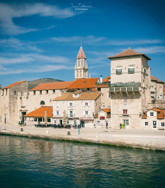 Discover Trogir: Guided Walking Tour of a Medieval Gem - Your guide matters: how Anna and Daniela set the pace