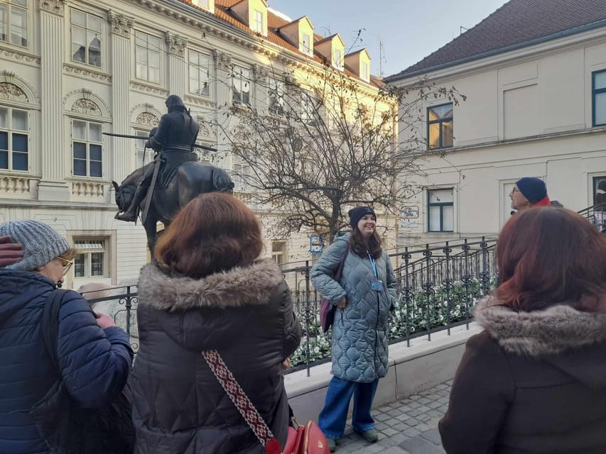 Discover Zagreb Tour - Cathedral of Zagreb: More than a photo stop