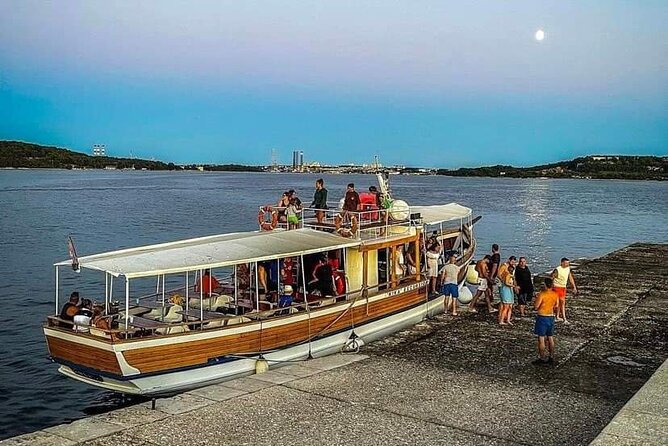 Dolphin & Sunset tour with Brijuni panorama - Timing, Group Size, and What to Expect During the 3.5 Hours
