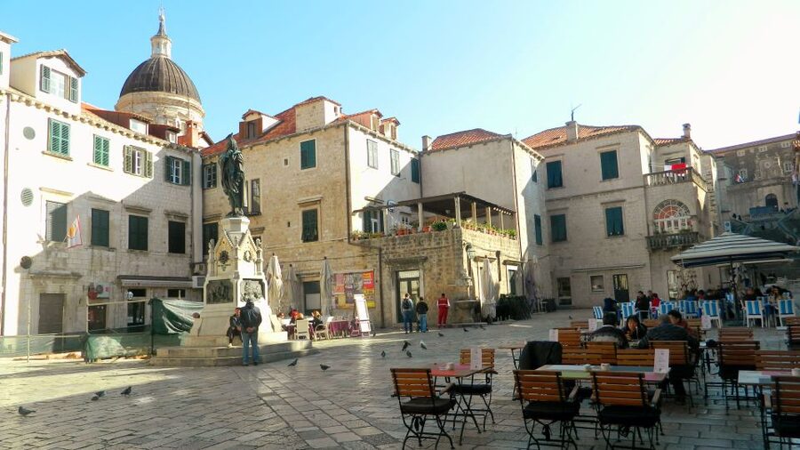 Dubrovnik: 1.5-Hour Guided Old Town Walking Tour - Luza Square: where your tour payoff lands