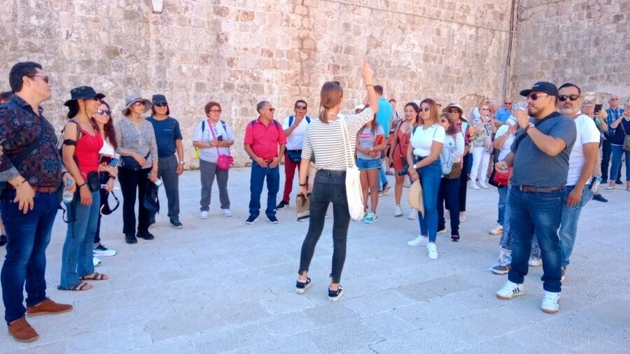 Dubrovnik: 1.5-Hour Guided Old Town Walking Tour - Outside the walls: Fort Lovrijenac and Bokar first