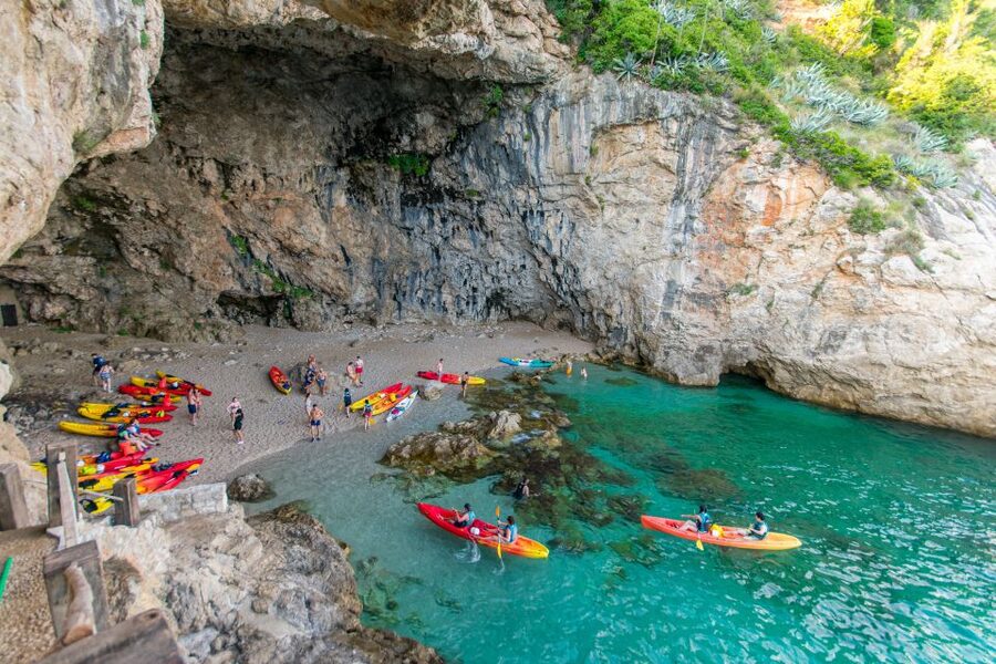 Dubrovnik: 2 or 3-Hour Morning Kayaking & Snorkeling Tour - Lokrum Island Time: Scenery, Cliffs, and Game of Thrones Photo Stops