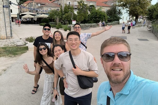 Dubrovnik Airport to Split Private transfer 1-8 pax (Door to Door any location) - A Private Vehicle With AC Comfort (and Less Motion Stress)