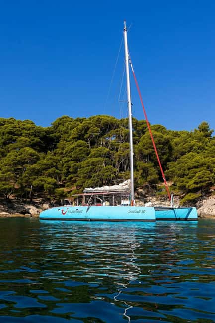 Dubrovnik: Best of the Elaphites by Catamaran - Šipan Island: Churches, Villas, and a More Historic Feel
