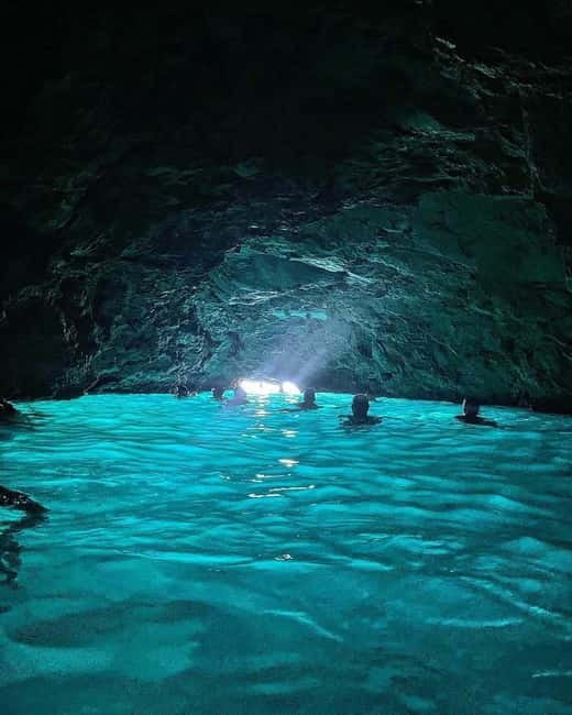 Dubrovnik: Blue Cave Tour by Speedboat with Small Group - Where you meet at Lapadska obala 4, and how the start works