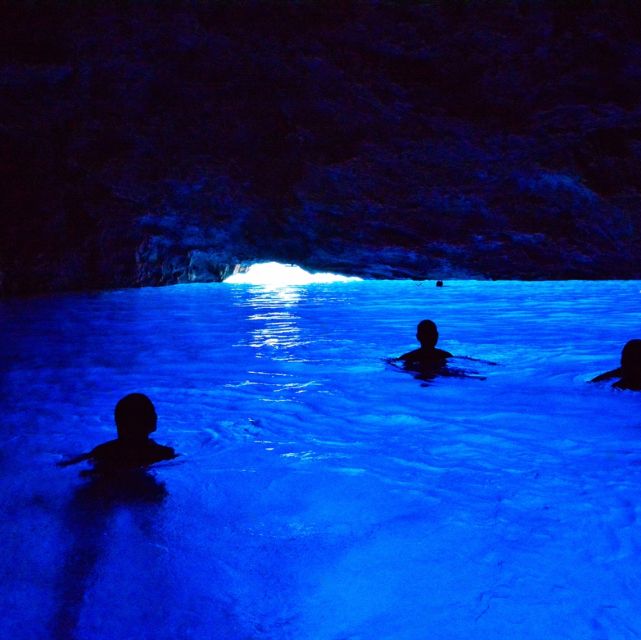 Dubrovnik: Blue & Green Caves Private Boat Tour with Drinks - Where you meet and how to get ready fast