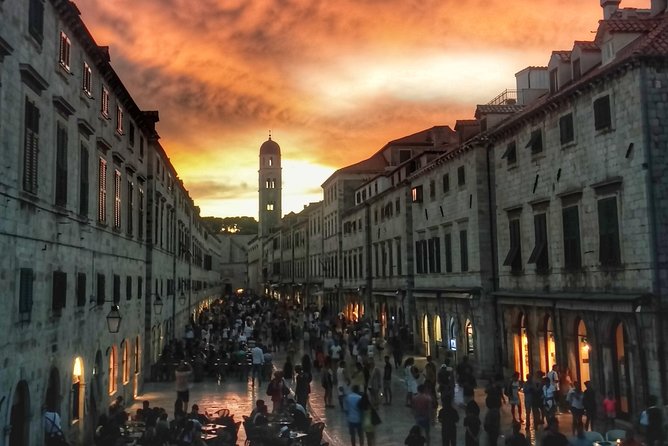 Dubrovnik by Night, History, Wine & Bites - Who should book this Dubrovnik by Night tour, and who should skip it