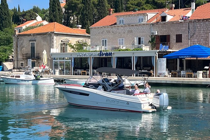 Dubrovnik Cave tour by Speedboat - Betina Cave near Dubrovnik old town, with a quiet pebble beach