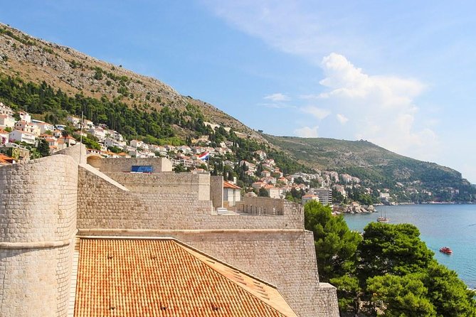 Dubrovnik City Walls Walking Tour (entrance ticket included) - Timing and crowds: how the tour handles Dubrovnik heat