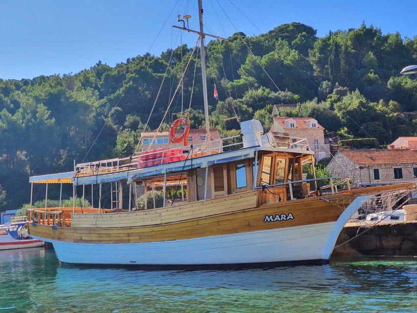 Dubrovnik: Elaphiti Islands Boat Cruise with Lunch & Drinks - Kolocep: Short Stop, Clear Payoff