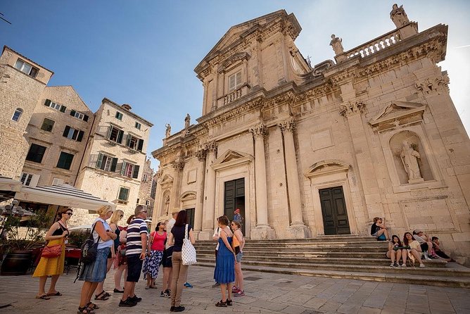 Dubrovnik Food and Drink Walking Tour with a Local Guide - Eating with your history stops: where the tastings fit in