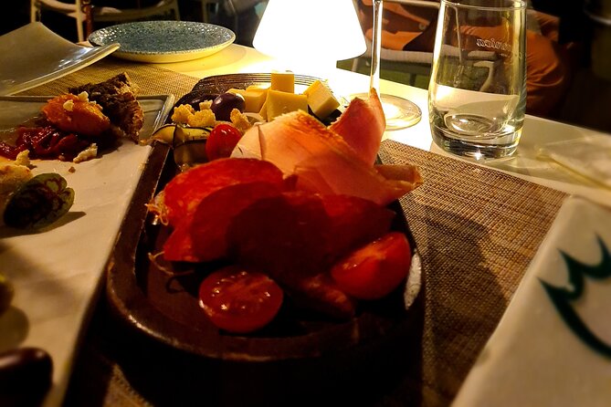 Dubrovnik Food & Wine Tour (Small-Group) - What the small-group size changes for your night