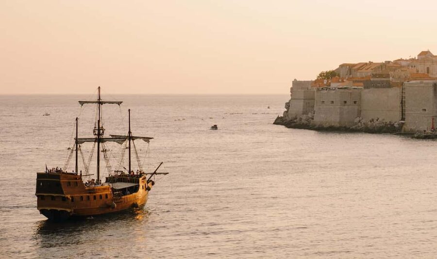 Dubrovnik: Galleon Sunset Cruise with a Live Guide & Drink - Why this galleon sunset cruise feels like Dubrovnik’s best angle