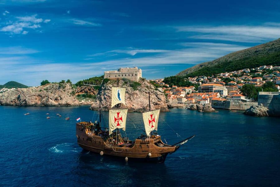 Dubrovnik: Galleon Sunset Cruise with a Live Guide & Drink - The 1.5-hour sail route: what you will see as the light fades