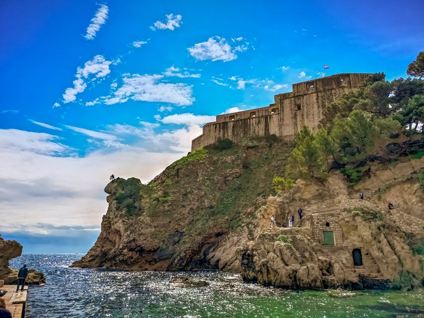 Dubrovnik: Game of Thrones Complete Experience Tour - The Walk of Shame and Iron Throne photo moment