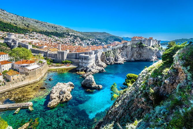 Dubrovnik Guided Group Tour with Ston Oyster tasting from Split & Trogir - The ride down, and what you can expect on the bus