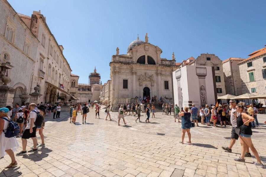 Dubrovnik: Guided Old City Walking Tour - Stradun main street: the spine of Dubrovnik you should learn to read