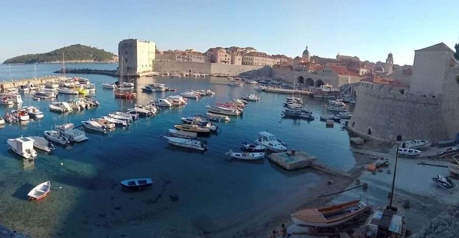 Dubrovnik: Historical Tour with Game of thrones details - Game of Thrones stops, including the Walk of Shame